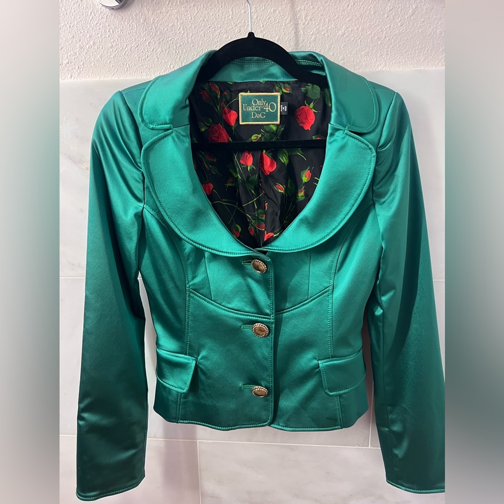 Dolce & Gabbana Only Under 40 vintage emerald green dinner jacket size 38.